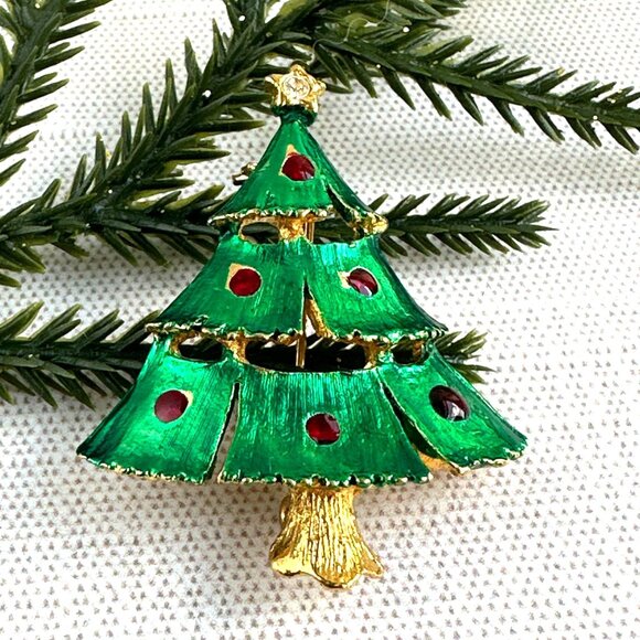 Vintage Christmas Tree Brooch Green & Red Enamel W/ Clear Rhinestone Star Topper - Picture 11 of 11